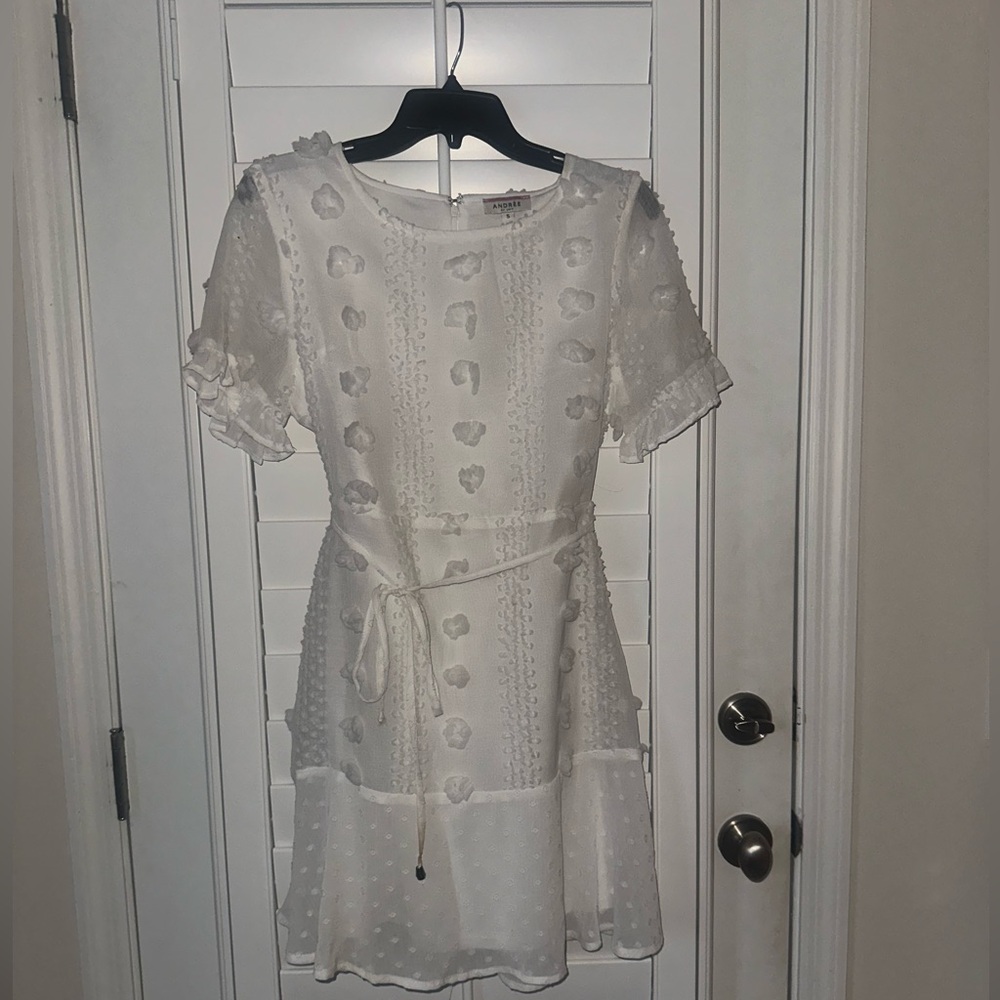 Super cute white dress